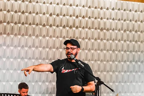 <strong>Timeline & Program Management</strong>